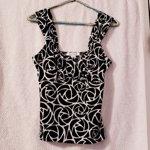 White House | Black Market Flirty Floral Top